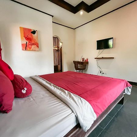 Reddoorz Plus Near Seminyak Square Denpasar Esterno foto