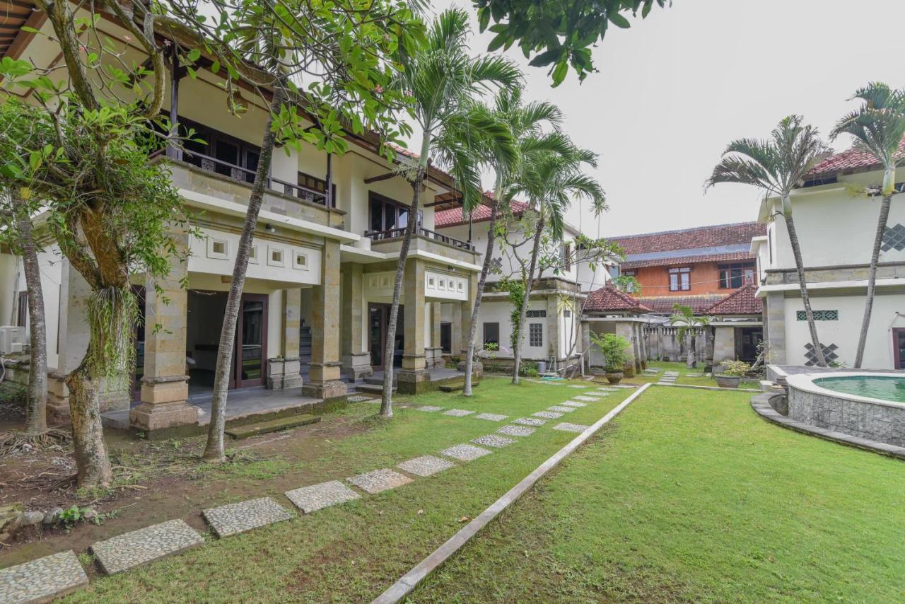 Reddoorz Plus Near Seminyak Square Denpasar Esterno foto