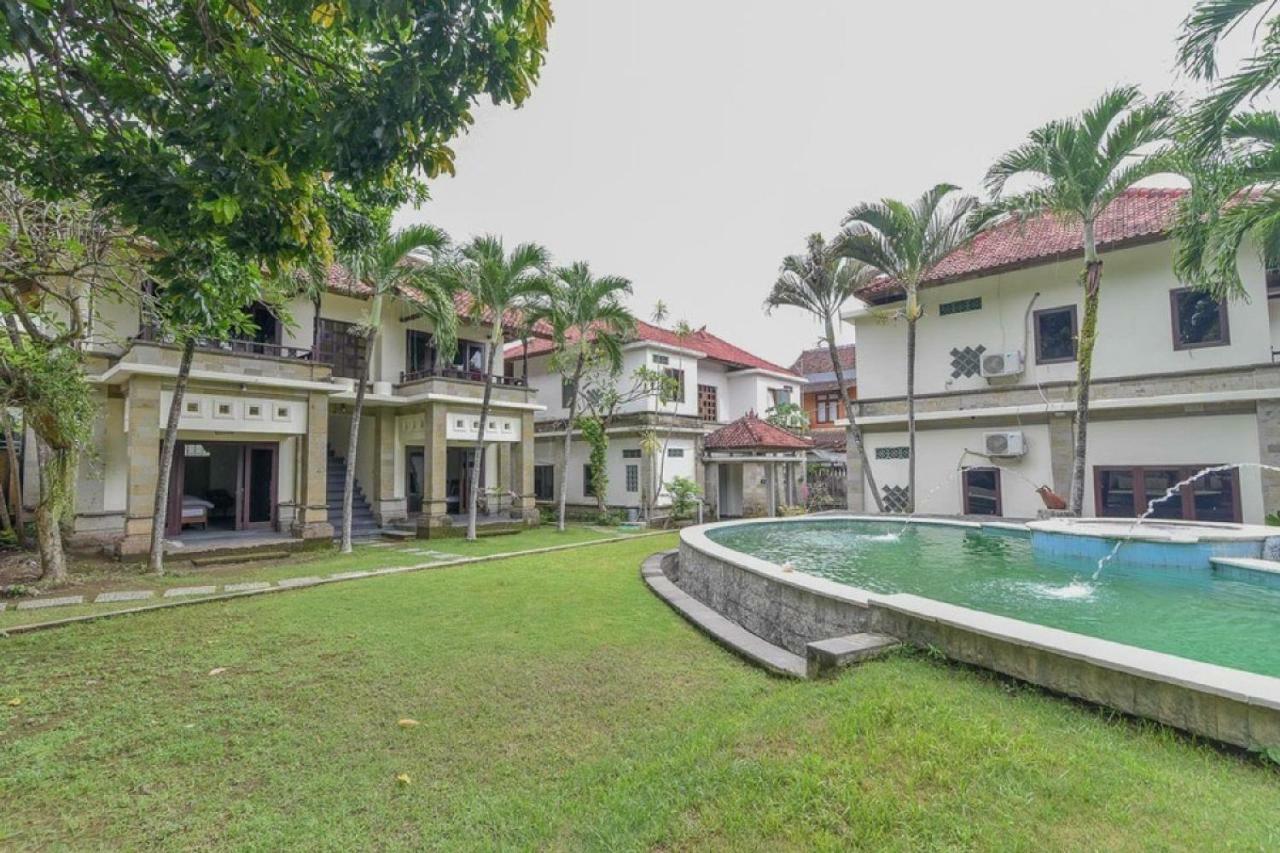 Reddoorz Plus Near Seminyak Square Denpasar Esterno foto